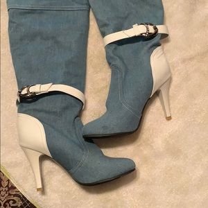 Super cute light denim / white heeled boots
